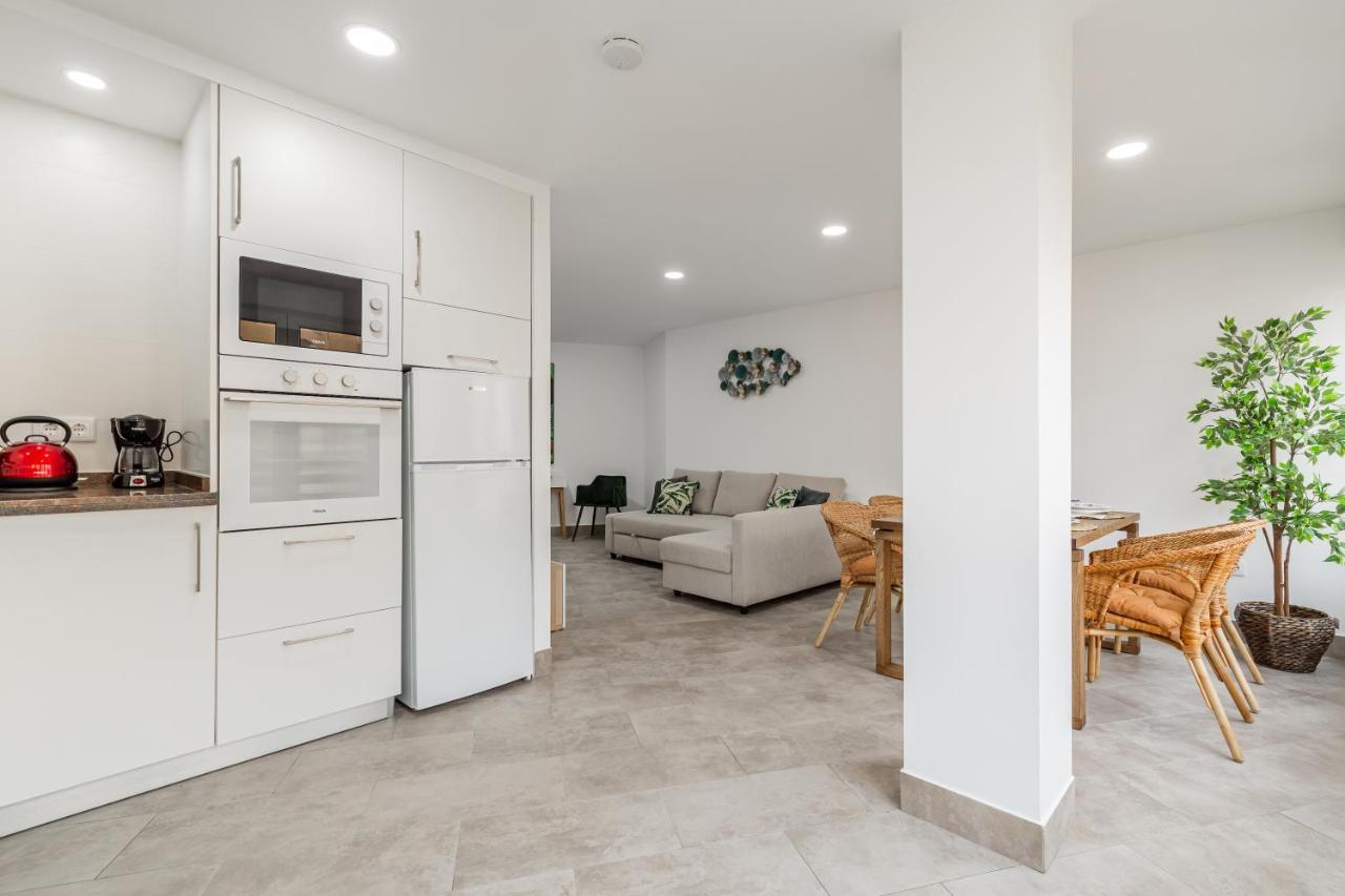 Modern Apartment Steps From The Beach Torrox Εξωτερικό φωτογραφία